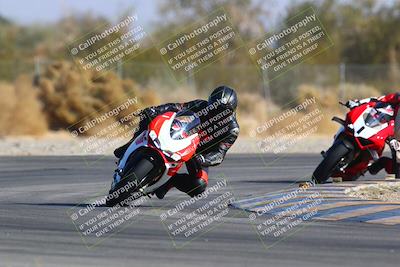 media/Jan-14-2024-SoCal Trackdays (Sun) [[2e55ec21a6]]/Turn 2 (1025am)/